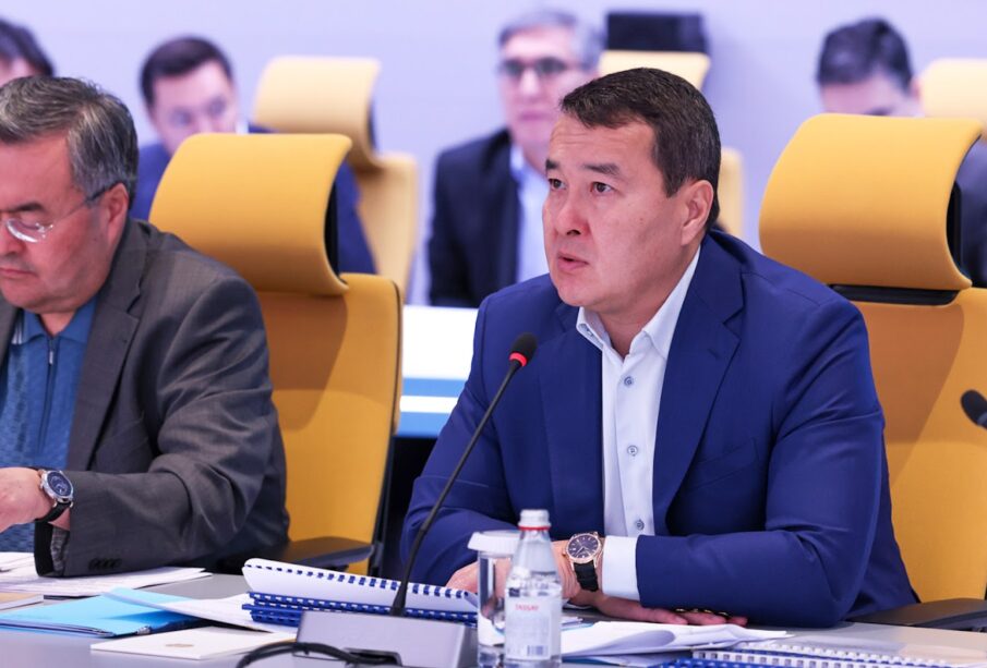 Үкімет басшысы инвестициялық штаб отырысын өткізді
